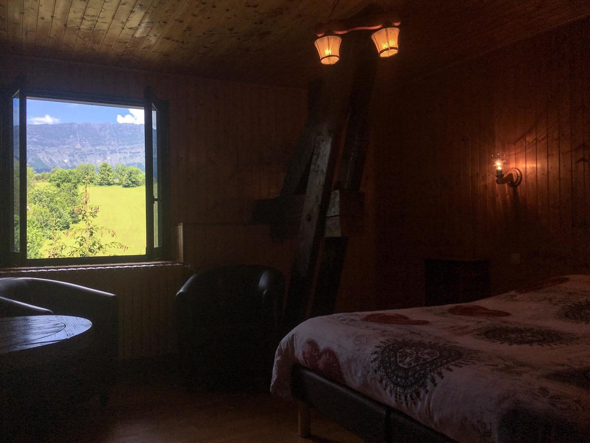 Bed and Breakfast La Chicholiere Грес-ан-Веркор Экстерьер фото